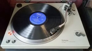 Technics SL-1500 проигрыватель пластинок
