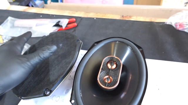 Infinity Reference 6x9 REF9633ix speaker upgrade on 2016 Ram1500 w/Alpine Stereo.Front Door Speaker смотреть онлайн