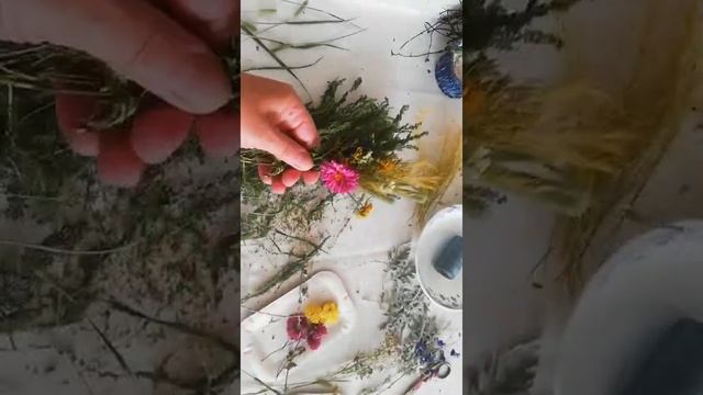 Флористика. Флористические миниатюрные букетики. смотреть онлайн