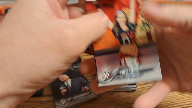 2018 WWE Topps Blaster Box. Nice Bronze Rookie and Bronze Error Card. смотреть онлайн