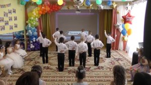 танец «Крутые парни»