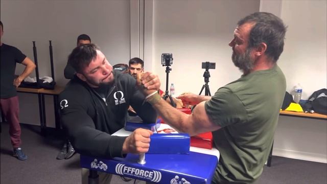 Devon Larratt Vs Evgeny Prudnik Secret Arm Wrestling Practice!!