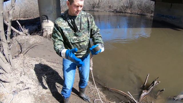 Находки на поисковый магнит. Нашли пакет. А там.... смотреть онлайн