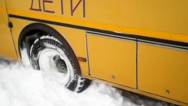 Ярташлинские дороги. Вот так дети едут домой со школы. смотреть онлайн