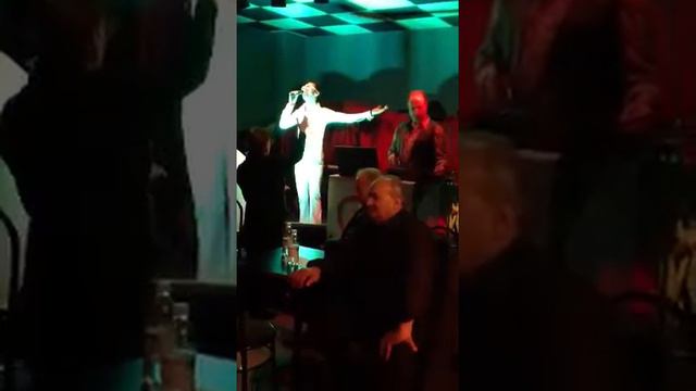 Due come noi-Mauro Betti смотреть онлайн