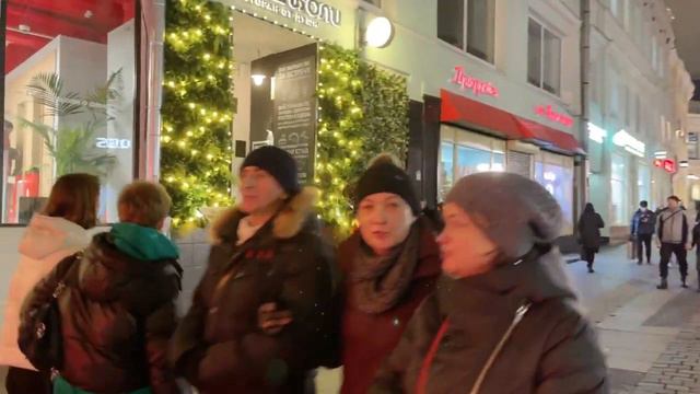 Московский IRL стрим Follentass с Фасолькой и Ватарлсем (26.11.21) смотреть онлайн