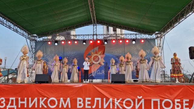 Моё выступление на День Победы.Песня "Россия". смотреть онлайн
