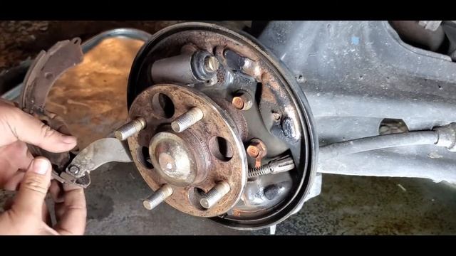 REAR DRUM BRAKES Replacement Honda Civic 92 & Up Quick Video! Removal смотреть онлайн