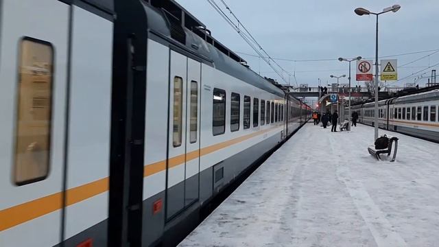 Электропоезд ЭП2Д-0121 станция Голицыно отправляется до станции Звенигород 26.12.2020 смотреть онлайн