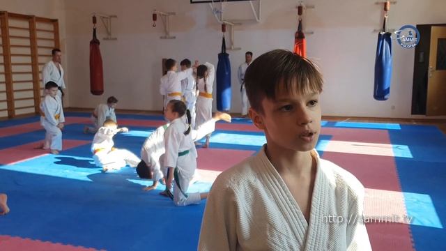 С юными спортсменами школы айкидо встретились сотрудники Новополоцкого отдела Департамента охраны