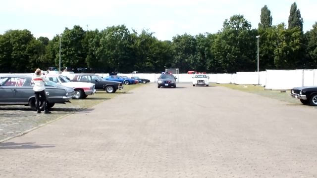 Street Mag Show Hannover 2012 2 X Ford Crown Victoria Police Cars смотреть онлайн
