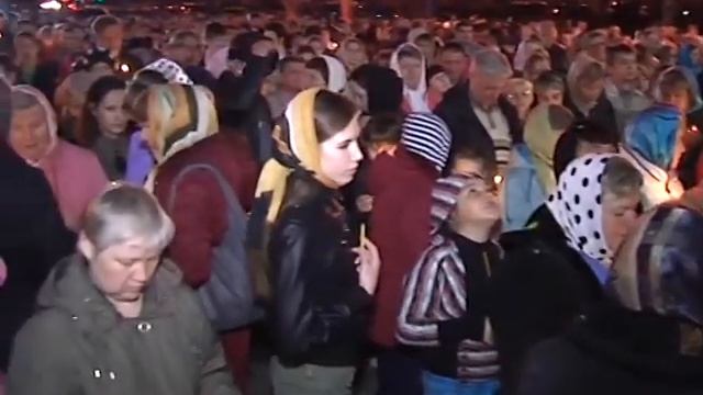 Сюжет о том, как встречают Пасху в России смотреть онлайн