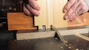 Угловое ящичное соединение