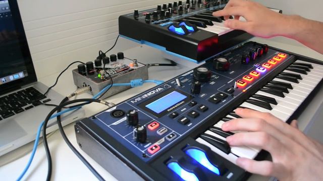Novation Jam - Mininova and Bass Station II смотреть онлайн