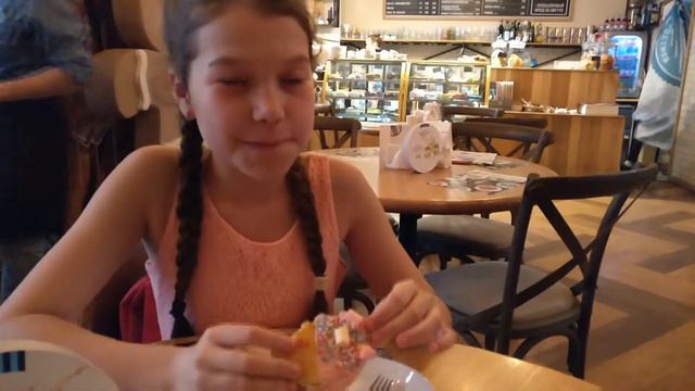 Kids cafe #2(Часть первая)\Б. Покровская, coffee cake, Лимонадная и cafe seventeen! смотреть онлайн