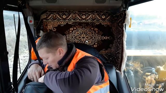 КАК СЕБЯ ВЕСТИ В НОВОМ КОЛЛЕКТИВЕ. смотреть онлайн