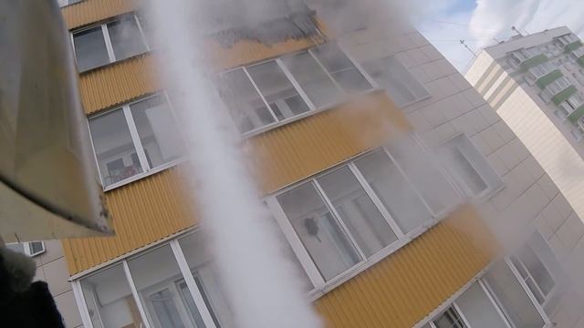 Пожар в квартире на 11 этаже. Работа с АЛ-30. смотреть онлайн