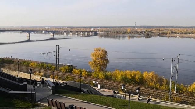 Стихотворение "Мне нравится смеяться и шутить" смотреть онлайн
