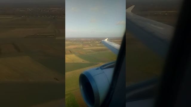 Tunisair Airbus A320 turbulent Landing Bruxelles airport смотреть онлайн