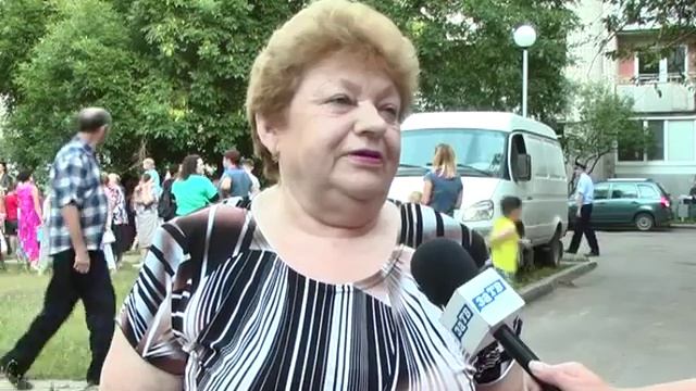 В одном из зареченских двориков растут 12 видов флоксов смотреть онлайн