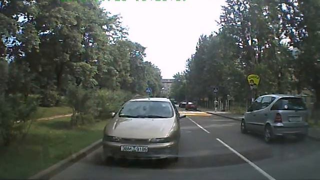 Девушка на встречке смотреть онлайн