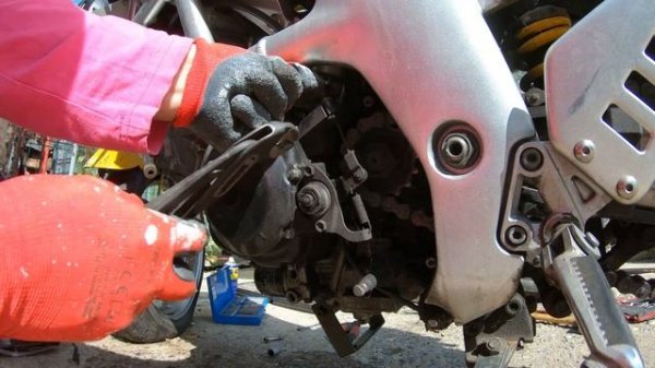 Suzuki SV650 engine and stator generator removed , motore rimosso , Motor entfernt , motor removido