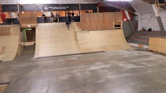 THE WORLD'S BEST SCOOTER RIDER! смотреть онлайн