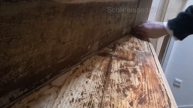 LIJMRESTEN VERWIJDEREN/trap schoonmaken van lijmresten. Schildersbedrijf Edens Apeldoorn смотреть онлайн