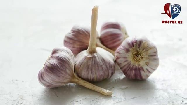 ХАР КУН ОЧ ҚОРИНГА АСАЛ ВА САРИМСОҚНИ ЕСА НИМА БЎЛИШИНИ КЎРИНГ смотреть онлайн