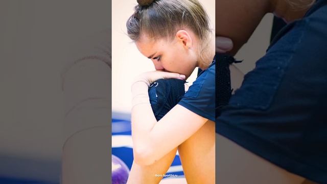 АВЕРИНА СЕЛА НА ПОПУ И ПОЛУЧИЛА ТРВМУ?♂️ смотреть онлайн