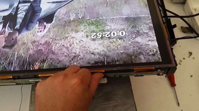 PHILIPS 37PFL9604H/12 LCD. Repair Screen Fault. Photo On Screen On The Right. White With Many Lines