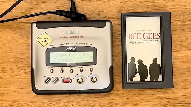 Philips DCC175 Digital Compact Cassette Recorder смотреть онлайн