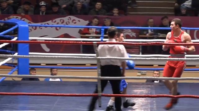 Бокс. Турнир Шопокова-2019. 69 кг 1\4 Дмитрий Пучнин (Кыргызстан)-Мурат Турманбетов (Казахстан) смотреть онлайн