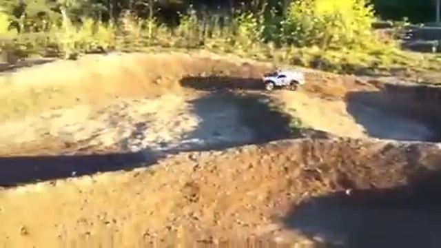 Traxxas Ford Raptor Svt смотреть онлайн