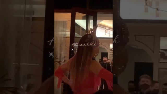 Зодрузи Шарифамох духтари Шабнами Сураё дар Дубай ? смотреть онлайн