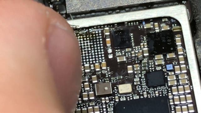 iPhone 7 ребол/замена аудиокодека с восстановлением пятаков смотреть онлайн