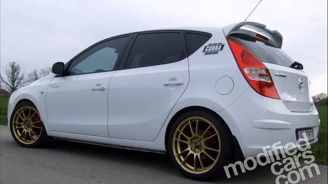 Hyundai I30 1.6 CRDi смотреть онлайн