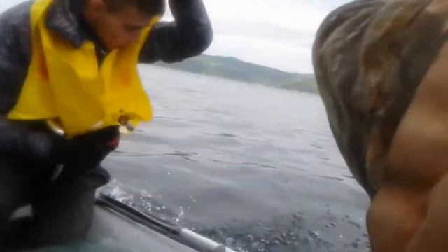 Рыбалка. Магадан Отсыпка. Ловим Камбалу 3-5-8 секунд поклёвка. смотреть онлайн