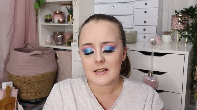 LOOKFANTASTIC VALENTINES DAY EDIT BEAUTY BOX 2021 |WORTH OVER £207 | INC £10 DISCOUNT CODE смотреть онлайн