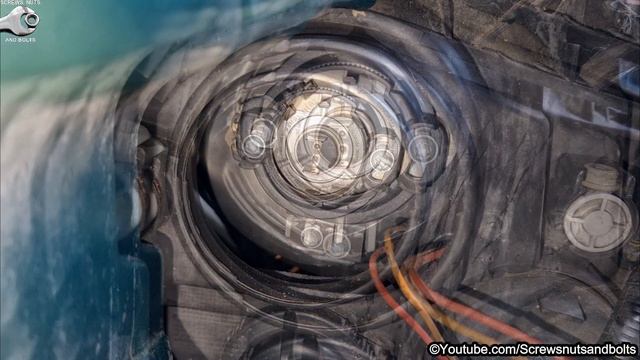 Headlight Bulb Replacement - Volkswagen Polo 9N смотреть онлайн