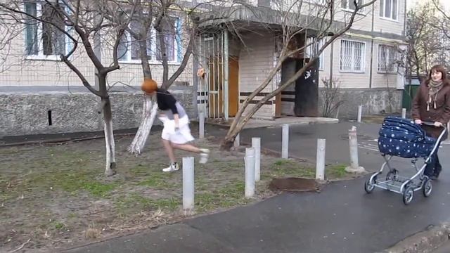 А как вы выгуливаете своих питомцев? смотреть онлайн