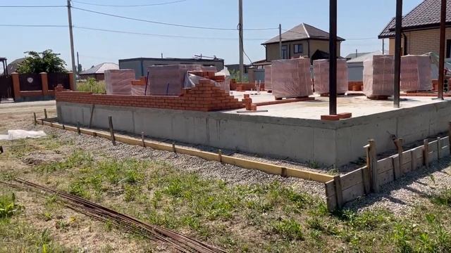 ЖАРА/ Строим баню/ Классный проект дома/ Бронируйте / Он стал отцом/ Дом на юге смотреть онлайн