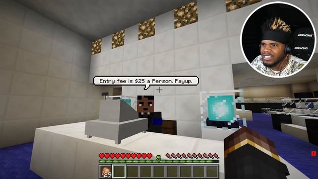 Minecraft Night Club Was Hiding a Dark Secret...*SCARY* смотреть онлайн