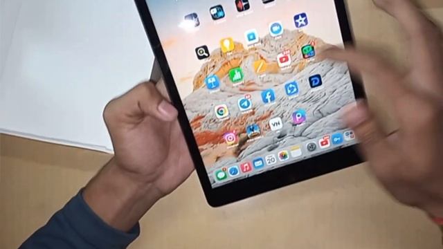 Apple iPad 9th Generation Unboxing | A13 Bionic ? | Centre Stage | 10.2” Retina | Touch ID #ipad смотреть онлайн