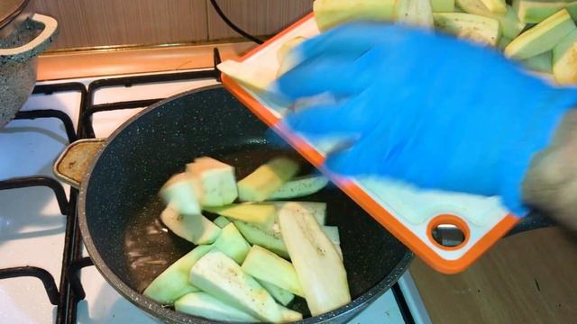 Սմբուկով համեղ աղցան / Безумно вкусный салат из Баклажанов / Smbukov axcan смотреть онлайн