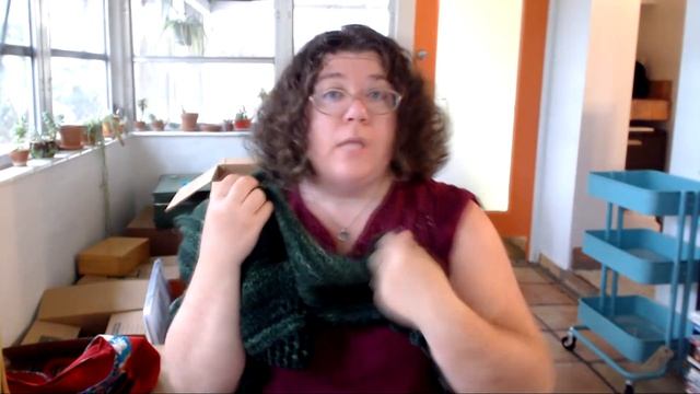 Simple Lace Knit Shawl Pattern Tour - Onoclea смотреть онлайн