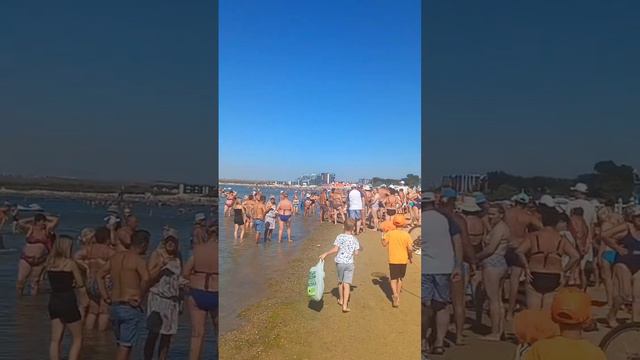 АНАПА. 19 сентября 2023 г. Сегодня в море стало плохо человеку. Будьте осторожны!!! смотреть онлайн