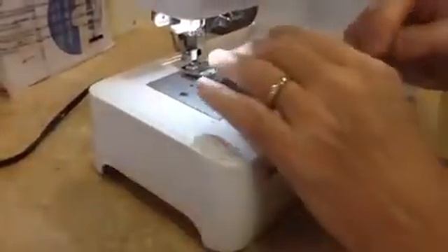 JUKI HZL-70 Portable Sewing Machine - Quilters Headquarters - 605-334-1611 смотреть онлайн