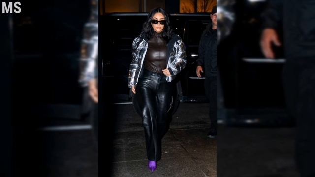 Kim Kardashian Paparazzi Pictures смотреть онлайн