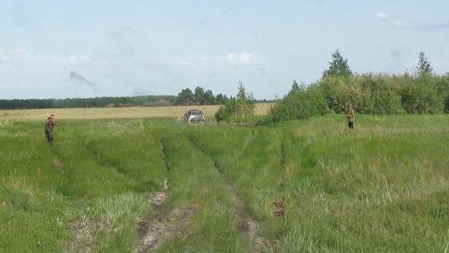 Дизельный уаз, на больших колесах. Спасаем ниву. смотреть онлайн